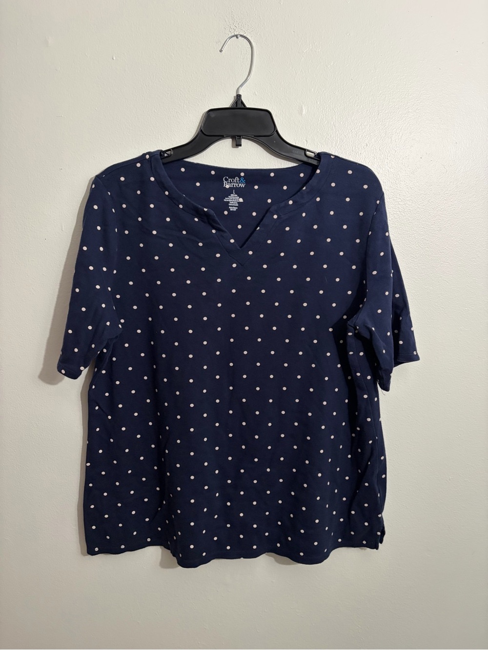 croft & barrow Navy Polka Dot V-Neck Short Sleeve Top